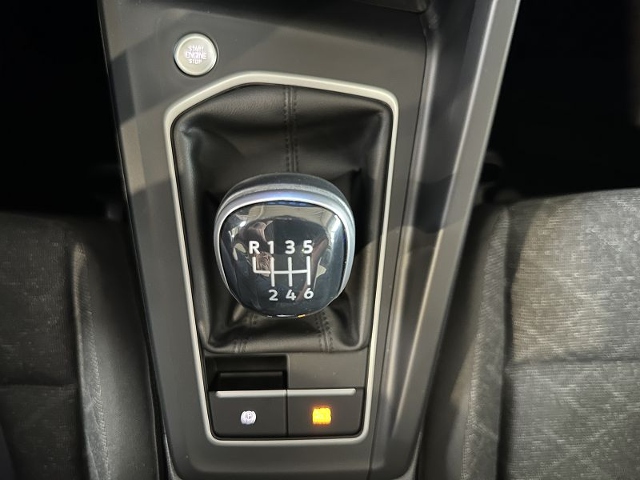 Golf VIII Life 1.5 TSI *STHZ,PANORAMA,ACC*