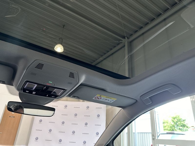 Golf VIII Life 1.5 TSI *STHZ,PANORAMA,ACC*