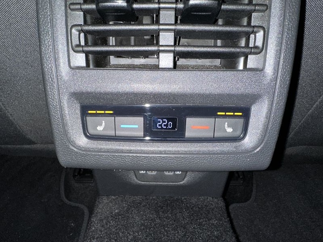 Golf VIII Life 1.5 TSI *STHZ,PANORAMA,ACC*