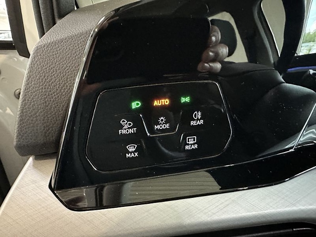 Golf VIII Life 1.5 TSI *STHZ,PANORAMA,ACC*