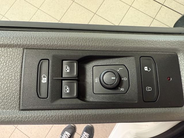 T6.1 Transporter Kasten LR 2.0 TDI SCR *AHK,STHZ