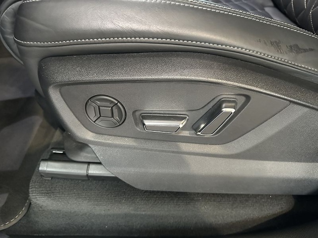 Q7 45 3.0 TDI quattro S line *LASER,STHZ,PANORAM