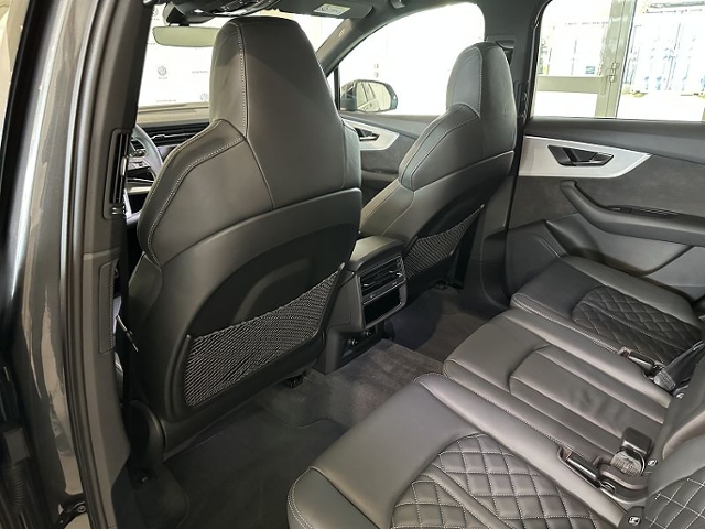 Q7 45 3.0 TDI quattro S line *LASER,STHZ,PANORAM