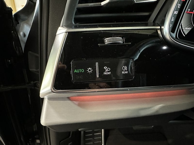 Q7 45 3.0 TDI quattro S line *LASER,STHZ,PANORAM