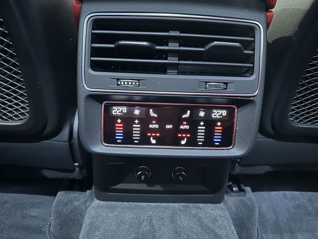 SQ8 4.0 TFSI quattro *STHZ,MATRIX,LEDER*,