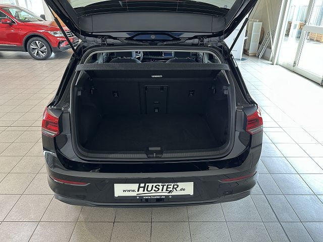 Golf VIII United 1.5 eTSI DSG*STHZ,LED*