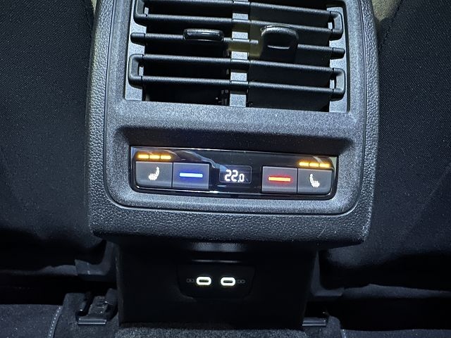 Golf VIII United 1.5 eTSI DSG*STHZ,LED*