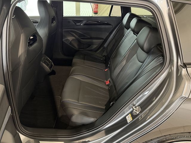 Passat Variant R-Line 'Signature' 2.0 TDI DSG 4M