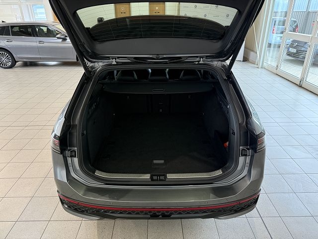 Passat Variant R-Line 'Signature' 2.0 TDI DSG 4M