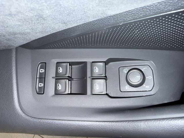 Passat Variant R-Line 'Signature' 2.0 TDI DSG 4M