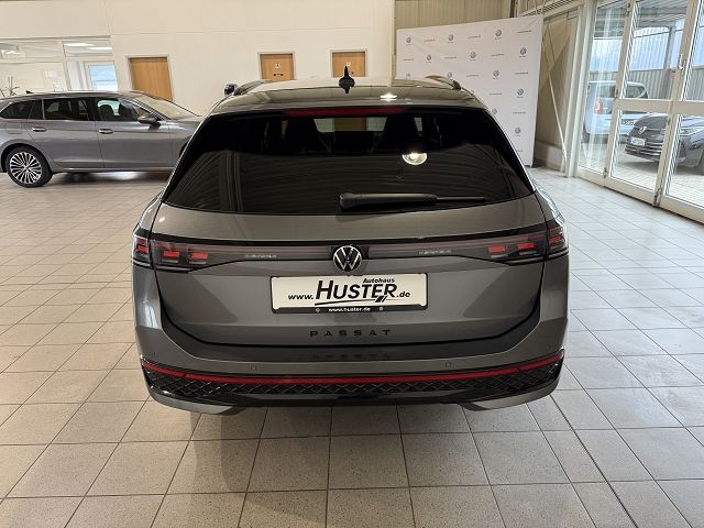 Passat Variant R-Line 'Signature' 2.0 TDI DSG 4M