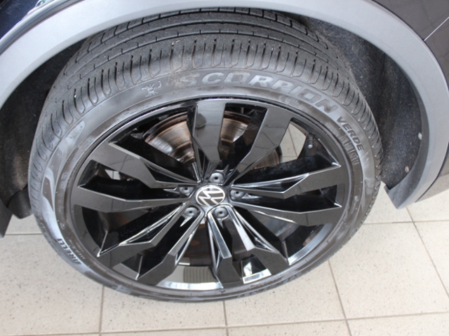 Tiguan R-Line 'Black Style' 4Motion 2.0 TSI DSG 