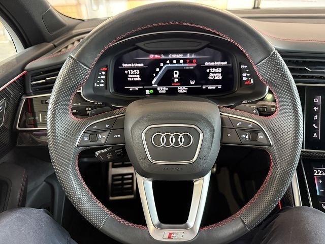 SQ7 4.0 TFSI quattro *AHK,STHZ,PANORAMA,INDIVIDU