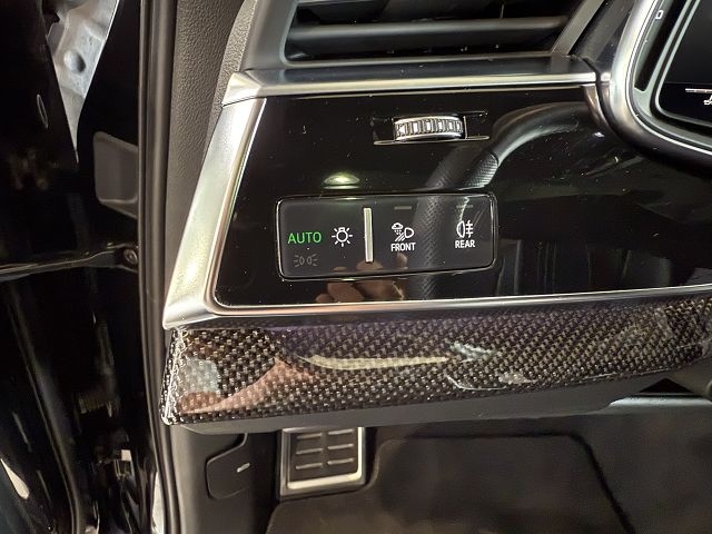 SQ7 4.0 TFSI quattro *AHK,STHZ,PANORAMA,INDIVIDU