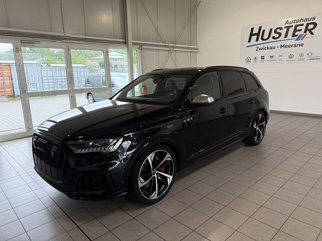 SQ7 4.0 TFSI quattro *AHK,STHZ,PANORAMA,INDIVIDU