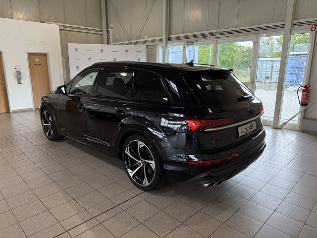 SQ7 4.0 TFSI quattro *AHK,STHZ,PANORAMA,INDIVIDU