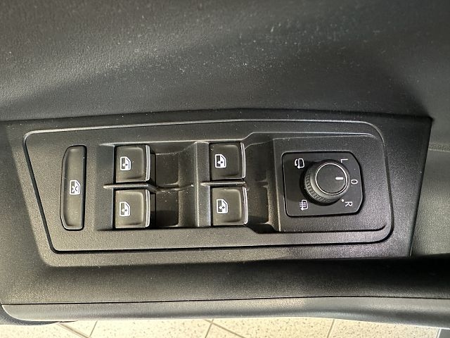 T-Roc R-Line 2.0 TDI DSG *Matrix,AHK,RFK,ACC*