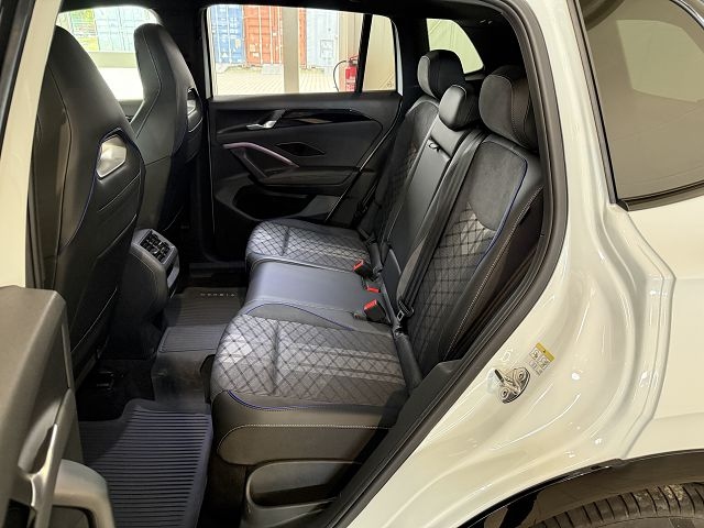 Tiguan R-Line 'Black Style' 2.0 TDI DSG 4Motion 