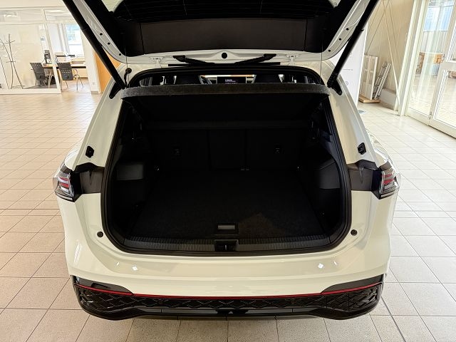 Tiguan R-Line 'Black Style' 2.0 TDI DSG 4Motion 