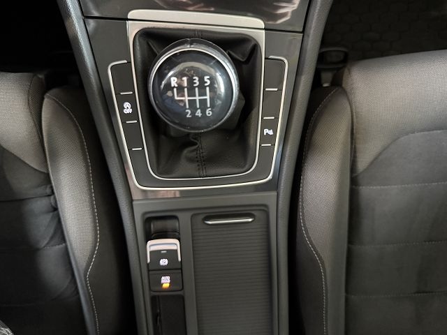 Golf VII Sound 1.5 TSI ACT*STHZ,LED,ACC*