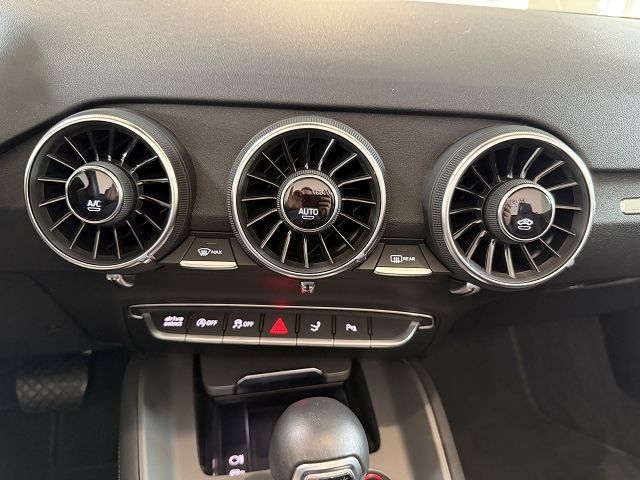 TT Roadster 40 2.0 TFSI S tronic