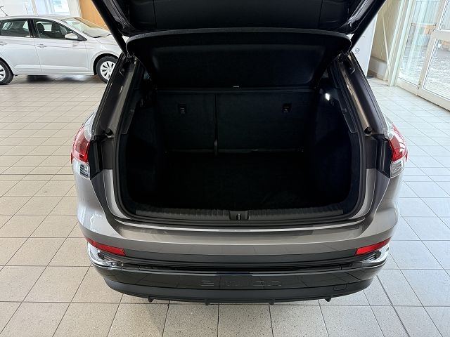 Q4 40 e-tron *Panorama,S-Line Int.,LED* basis