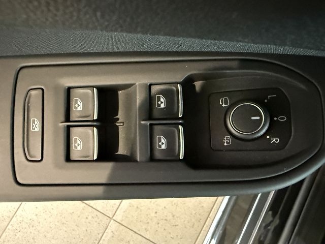 Golf VIII Variant Style 2.0 TDI DSG**MATRIX,AZV*