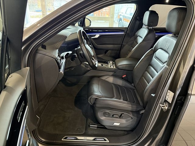 Touareg R-Line *BLACK STYLE* 3.0 V6 TDI 4Motion 