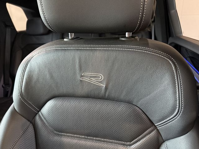 Touareg R-Line *BLACK STYLE* 3.0 V6 TDI 4Motion 