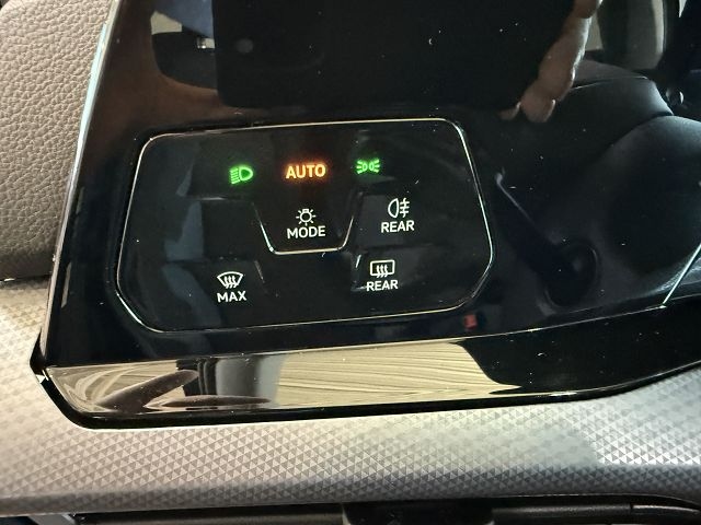 Golf VIII Active 1.5 eTSI DSG *ACC,LED,APP,NAVI*