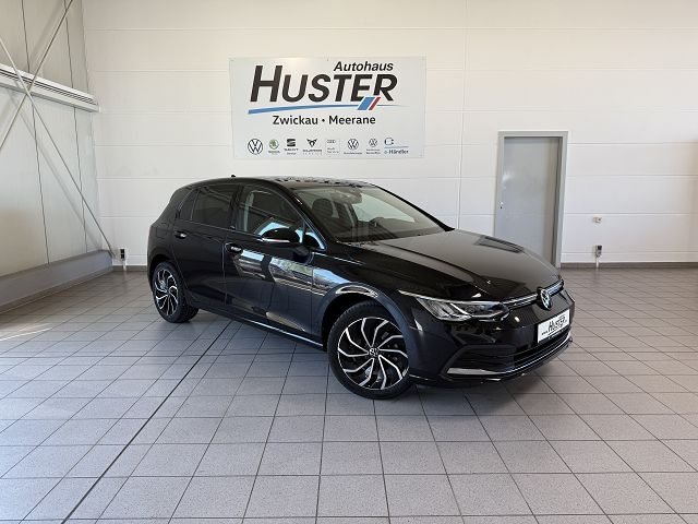 Golf VIII Active 1.5 eTSI DSG *ACC,LED,APP,NAVI*