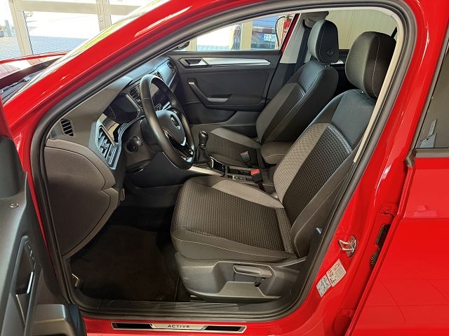 T-Roc Active 1.0 TSI**WENIG KM**
