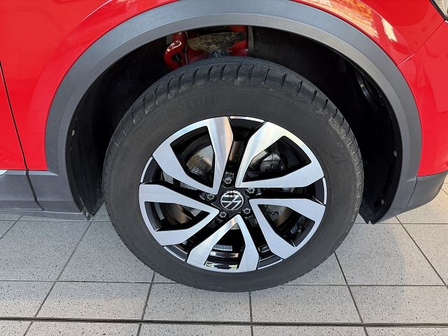 T-Roc Active 1.0 TSI**WENIG KM**