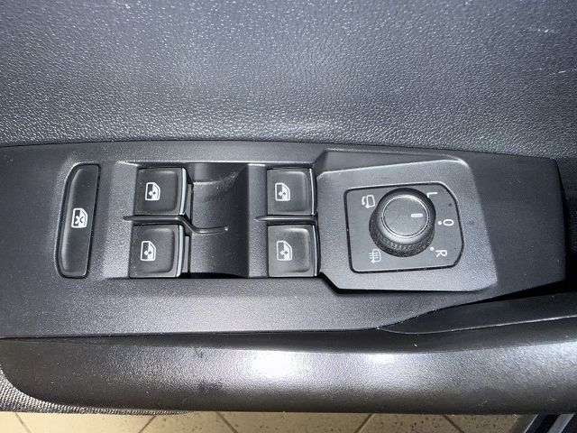 Taigo R-Line 1.0 TSI**MATRIX,NAVI,beats**