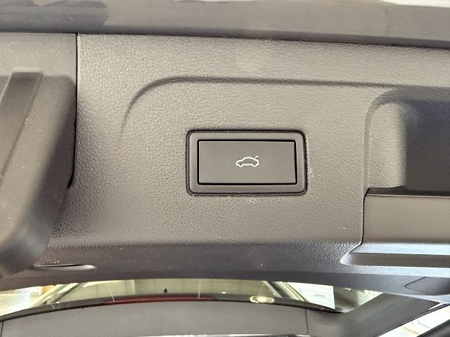 Touran Active 1.5 TSI DSG *LED,DCC,ACC,AHK,STHZ*
