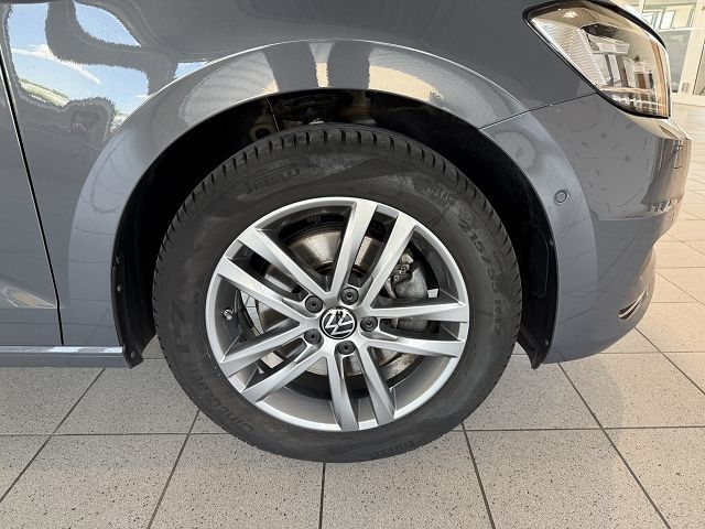Touran Active 1.5 TSI DSG *LED,DCC,ACC,AHK,STHZ*