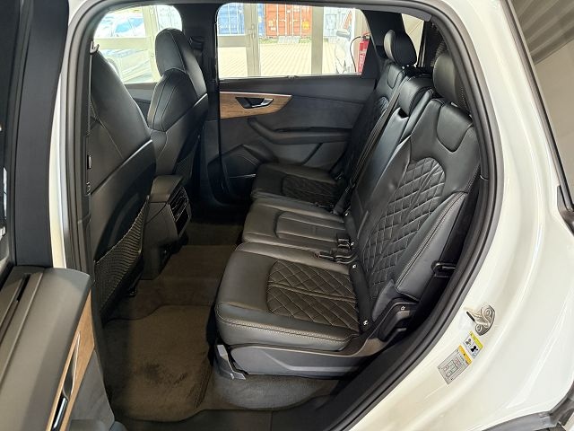 Q7 50 3.0 TDI quattro S line *STHZ,AHK,LASER,B&O
