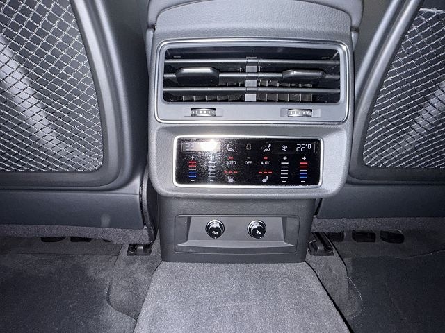 Q7 50 3.0 TDI quattro S line *STHZ,AHK,LASER,B&O