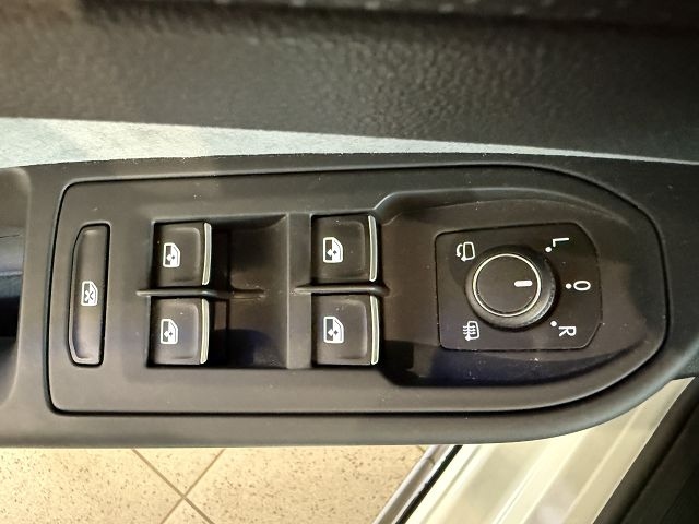 Golf VIII Variant R-Line 1.5 TSI OPF *ACC,AHK,RF