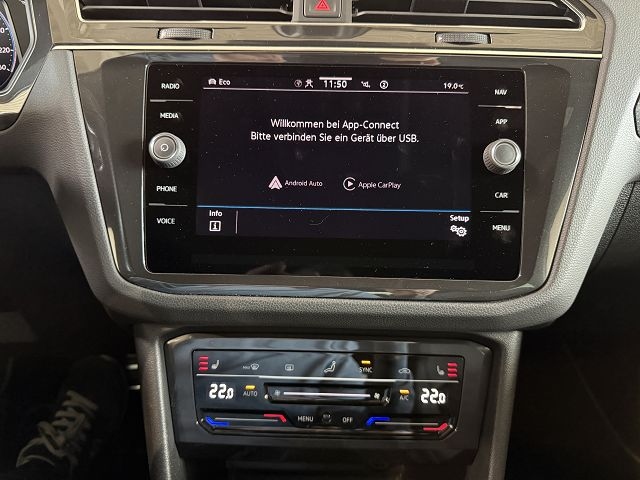 Tiguan R-Line 4Motion 2.0 TDI DSG *PANO,AHK,ACC,