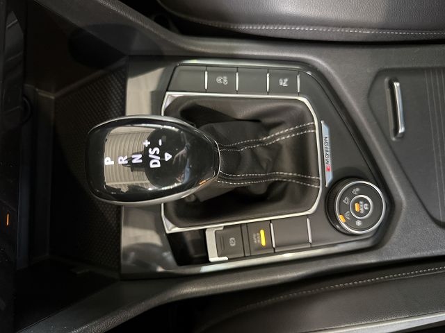 Tiguan R-Line 4Motion 2.0 TDI DSG *PANO,AHK,ACC,